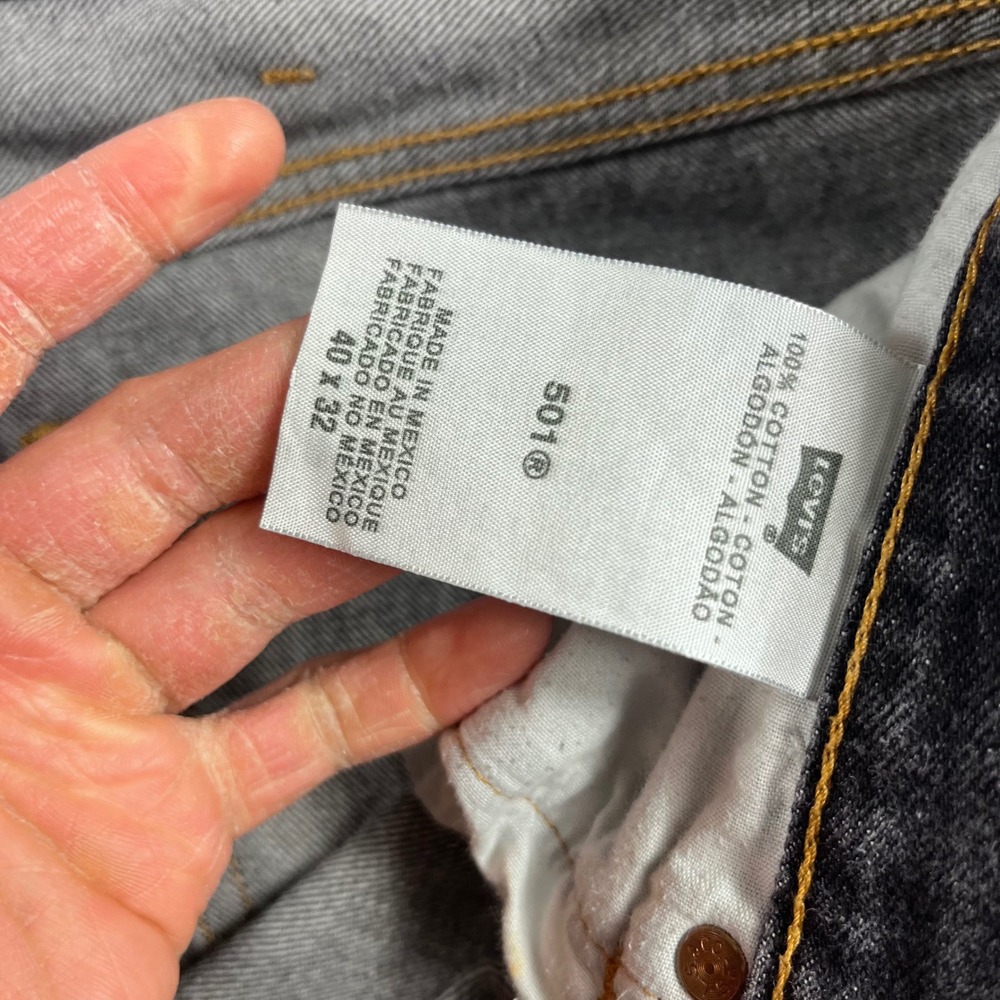 Levis 501 Mens Straight Leg Button Fly Faded Black Jeans 40x32 100% Cotton - Picture 5 of 13